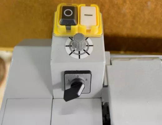 Токарный станок Turner MML 140x250v