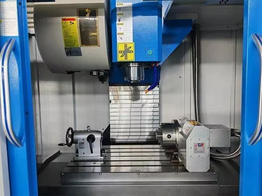 MetalTec TOPMILL 1360F вертикальный обрабатывающий центр с ЧПУ (4 оси)