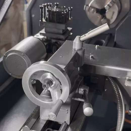 SP210 CNC Токарный станок с ЧПУ с горизонтальной станиной