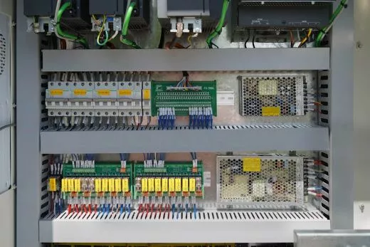 Вертикальный обрабатывающий центр с ЧПУ MILLMASTER VMM-1260 F4