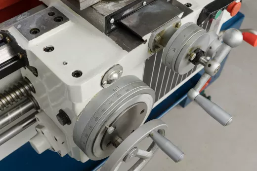 Станок токарный универсальный LUZHONG CA6240B